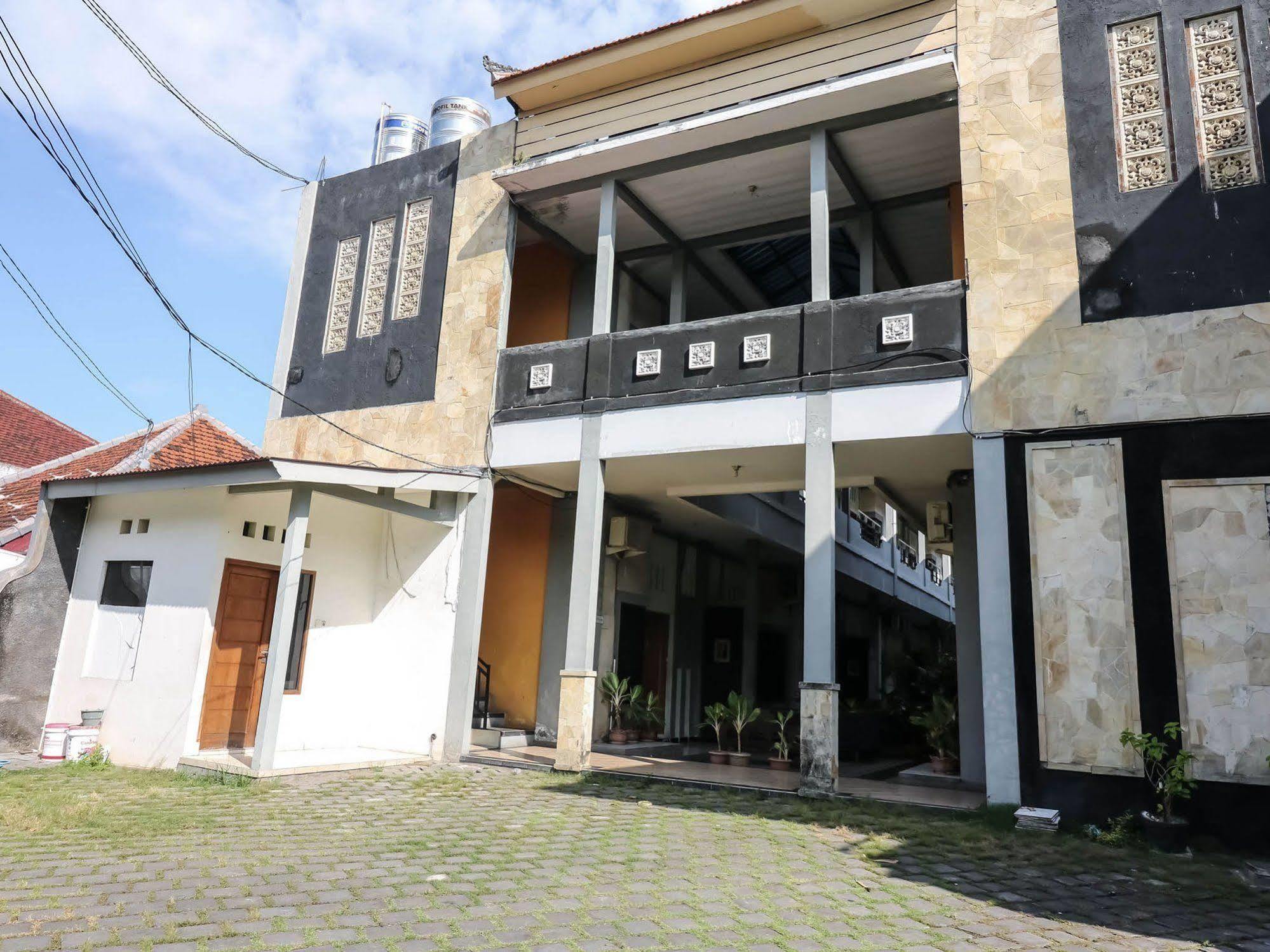 Super Oyo 91495 Hotel Indah Residence Denpasar  Exterior photo