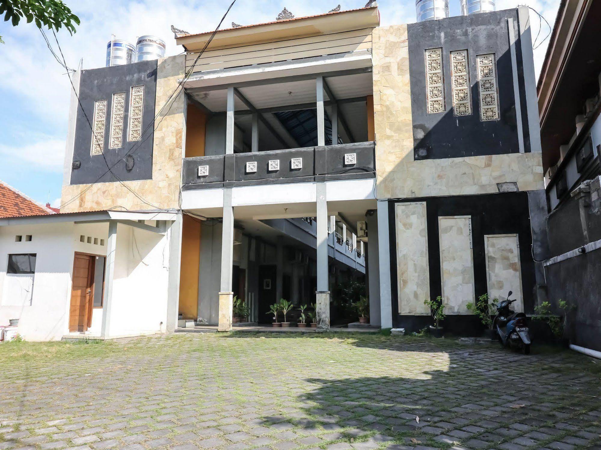 Super Oyo 91495 Hotel Indah Residence Denpasar  Exterior photo