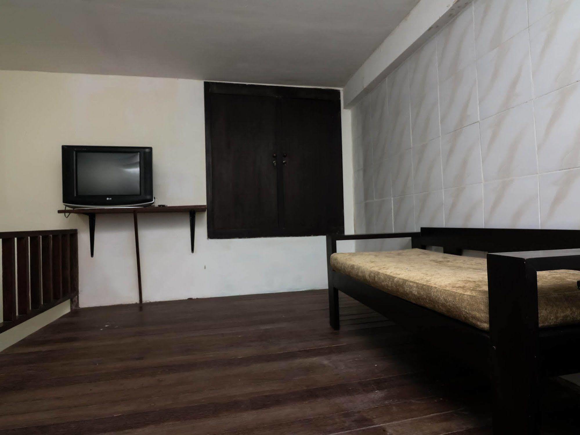 Super Oyo 91495 Hotel Indah Residence Denpasar  Exterior photo